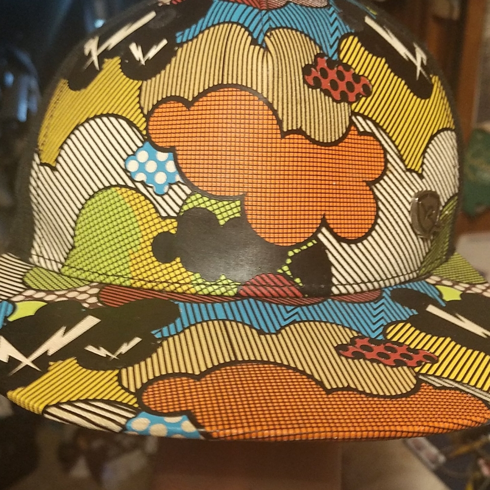 ROCAWEAR HAT